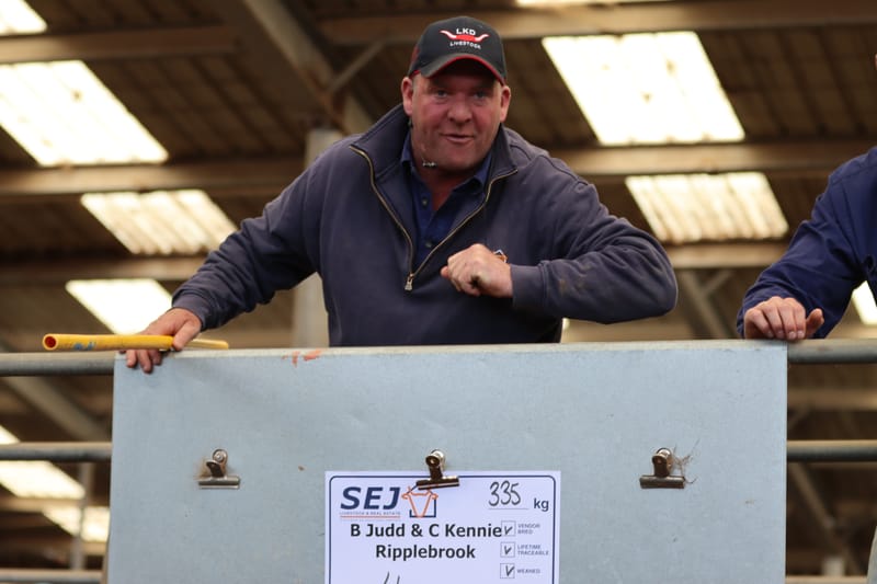 Rain alters seasonal outlook at Leongatha Store Sale post image