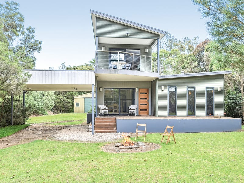 Riverfront retreat in  picturesque fishing village post image